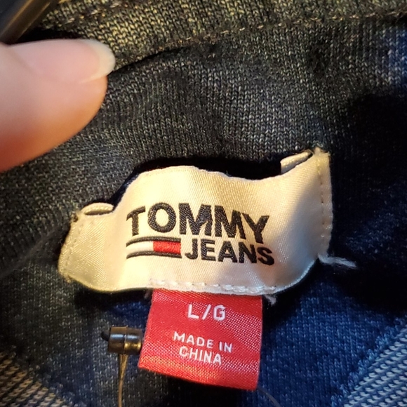 NWT Tommy Hilfiger Hoodie - Picture 4 of 7